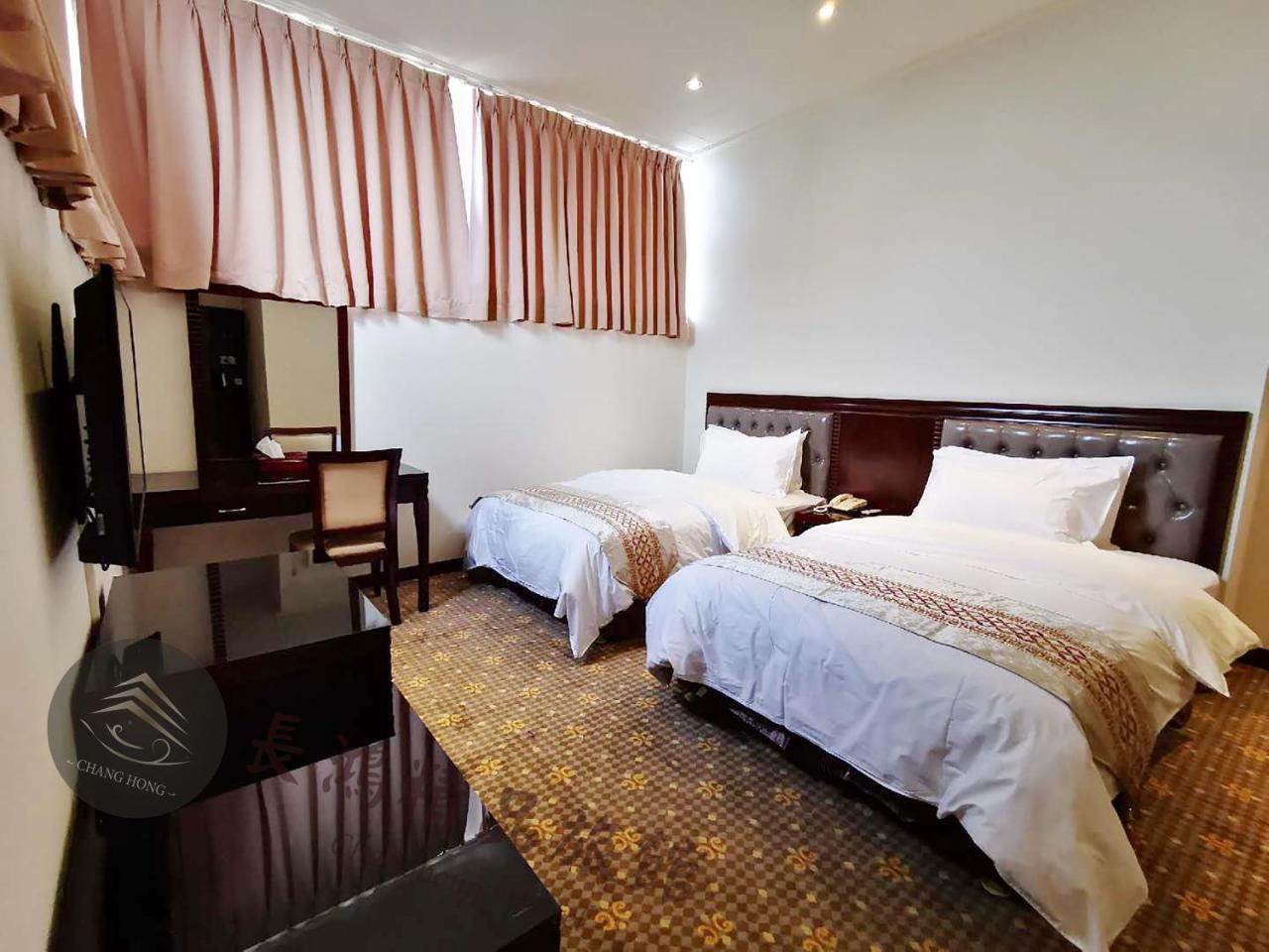 Chang Hong Hotel Jinning Exterior photo